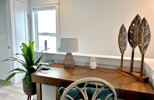 Wilmington Historic District Boat Rental | Aloha at The Cove - End of Dock