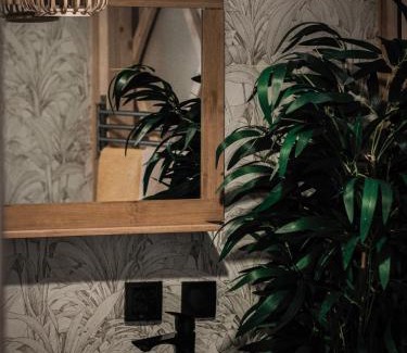 Andrychow House | Aloha Glamp - okrągłe domki przy rzece - balia i sauna - Energylandia