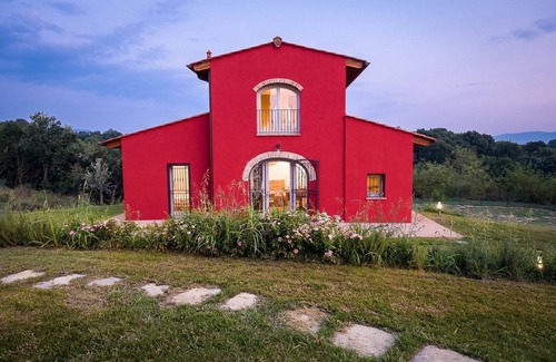 Reggello House | Alone standing flat,private terrace, Wi-Fi, A/C, 2 pools, stunning location.