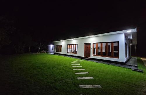 Illukkumbura House | Alpha Bungalow - Kandy