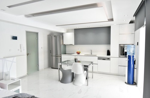 Palaio Tsifliki Apartment | Alpha Delta Pool Suite