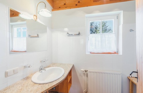 Wolfsberg House | Alpine Cabin Klippitz