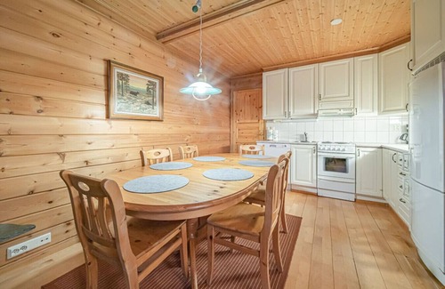 Sirkka Apartment | Alpine Chalet Central By Aavalevi Holidays