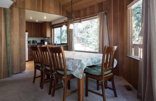 Alpine Meadows House | Alpine Darling By Tahoe Getaways - Hot Tub- Dog OK- Ski Shuttle