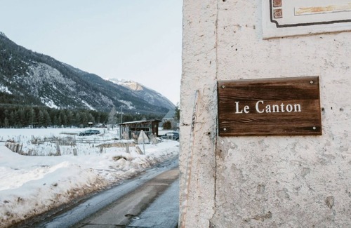 Montgenevre Apartment | Alpine duplex apartment for 9 people