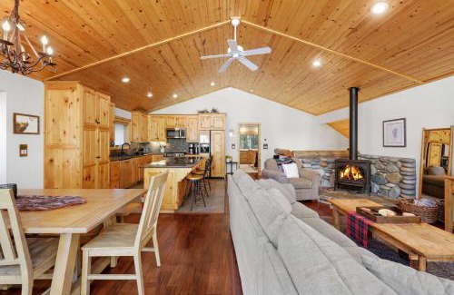 Tahoma House | Alpine Gem Near Homewood Mountain