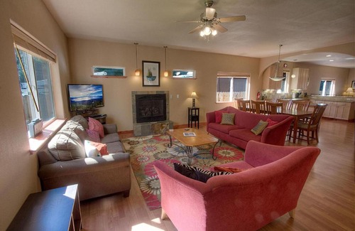 Tahoe Valley House | Alpine Haus Tahoe by Lake Tahoe Accommodations