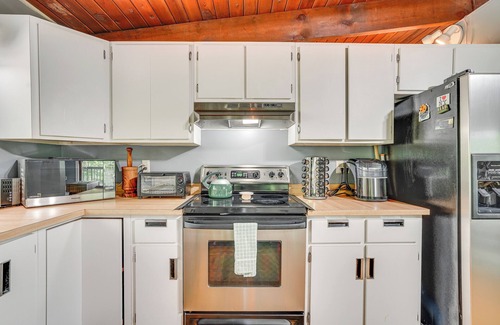 Delevan Cabin | 'Alpine House' Modern Delevan Cabin on 2 Acres