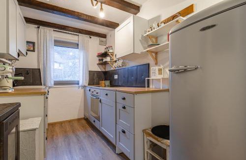 Gorenja Trebusa Apartment | Alpine House Naturalina - Happy Rentals
