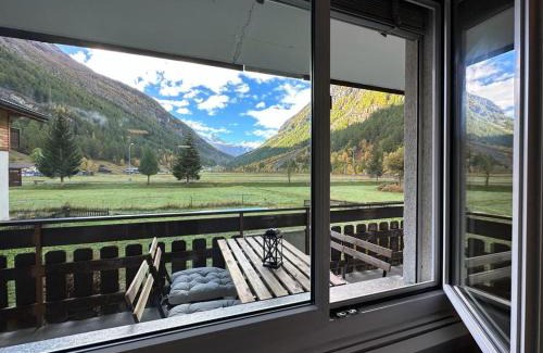 Taesch Apartment | Alpine magic for the whole family near Zermatt with parking!