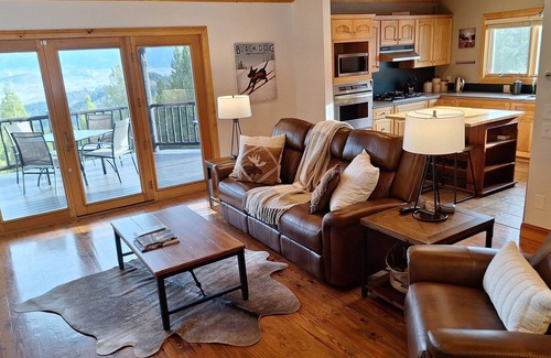 Bozeman Cabin | Alpine Oasis - Cabin in the trees with Bridger Mountain views and a hot tub!