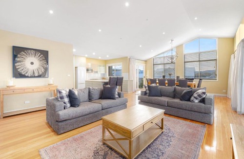 Jindabyne House | Alpine Retreat 107A Gippsland Street