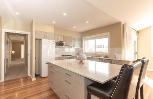 Jindabyne House | Alpine Retreat 107A Gippsland Street