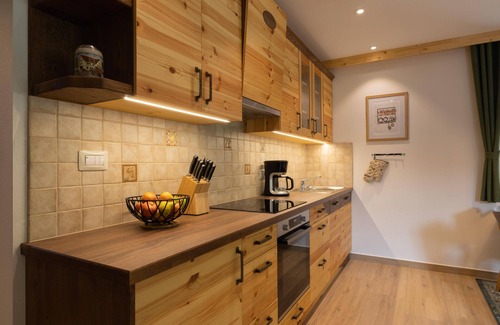 Ukanc Ski Chalet | Alpine SPA Chalet with Sauna & Fireplace at Lake Bohinj