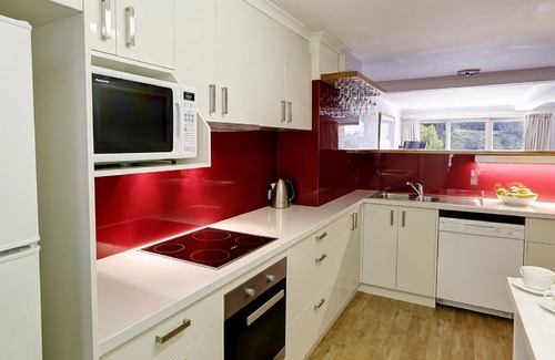 Falls Creek Apartment | Alpine View Apartments - 12 share Deluxe