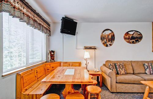 Yosemite West Apartment | Alpine View