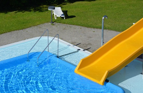 Sankt Englmar Apartment | ALPINE VIEW: Vacation in the mountain forest - with a large indoor pool & unforgettable panorama