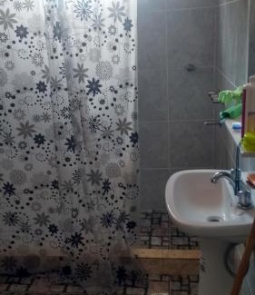 San Clemente House | Alquiler temporario de casa amplia para 6 personas en San Clemente del Tuyú CONSULTAS AL MAIL lucasguarra arroba h o t m a i l punto com