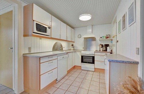 Vemmenæs House | "Alrich" - 500m from the sea by Interhome