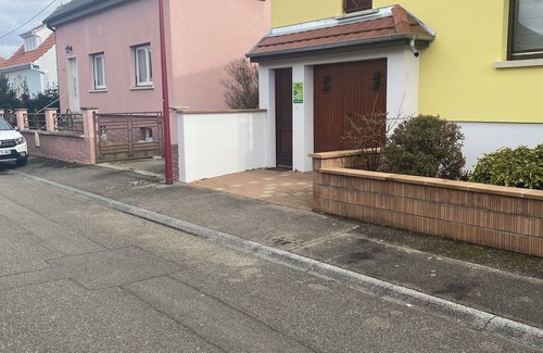 Oberhergheim Apartment | ALSACE air-conditioned gite available 17/7 to 27/7 near COLMAR bicycle garage