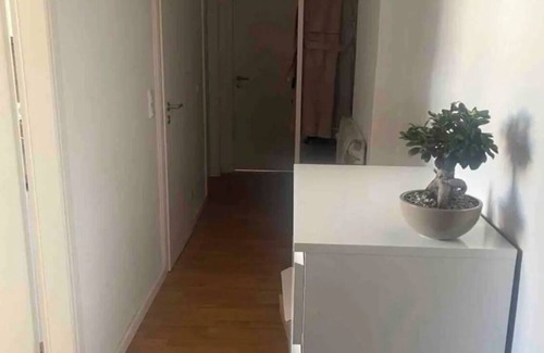 Halensee House | Altbauwohnung am Legendären Kurfürstendamm/Messe ICC