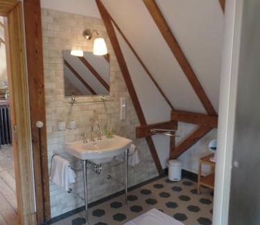 Mockern Apartment | Alte Bahnstation Leipzig (Appartement TWO & ONE)