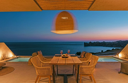 Vizari Villa | Altera Cave-Iris Villa