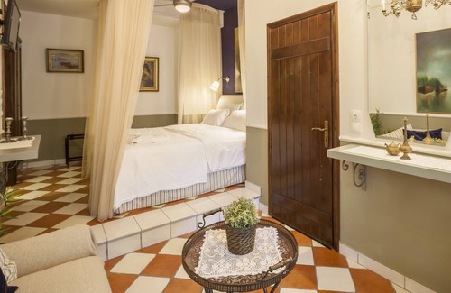 Paradhisos Apartment | Alterra Vita Superior Double Room - Breakfast included!