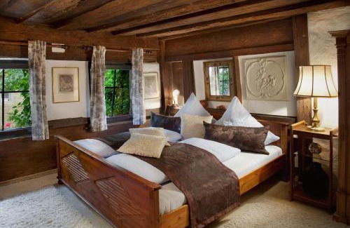 Rothenburg Old Town House | Altfraenkische Weinstube