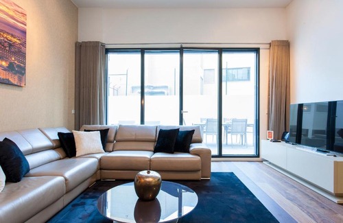 Sao Sebastiao da Pedreira Apartment | ALTIDO Luxurious and Spacious 1-bed Apt with huge terrace by Parque subway