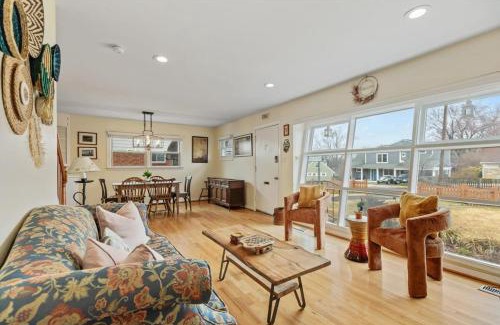 Belle Haven House | ALX Cape Cod 3-BR Near Old Town & Mount Vernon