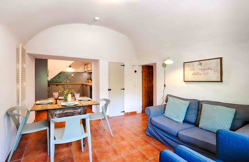 Sales de Llierca Apartment | Alzina (4 pax)