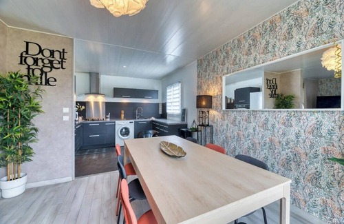 Val-de-Reuil House | Amélie : *F5* avec stationnement*