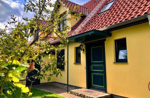 Ostseebad Wustrow Apartment | Am Deich Strandhaus OG