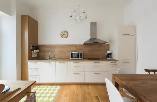 Altstadt Apartment | Am Puls der größten Stadt am See