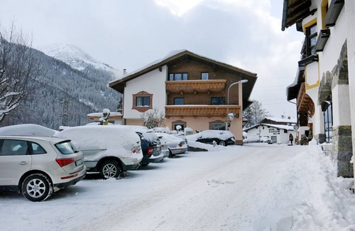 Sankt Anton am Arlberg Apartment | Am Schönbach by Interhome