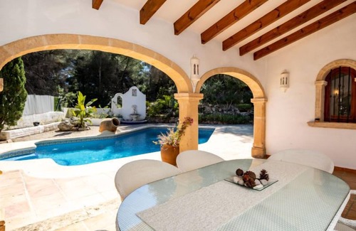 Sol del Este House | Amadorio by Interhome
