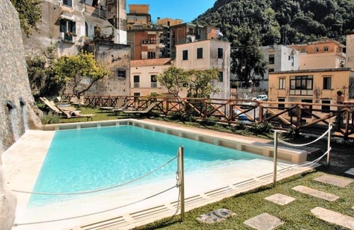 Amalfi Apartment | AMALFIVACATION.IT Loft with private terrace with Pool