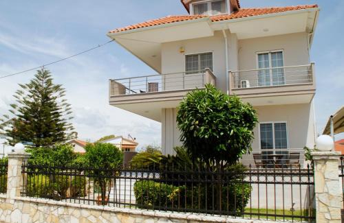 Mytikas Apartment | Amalias Place