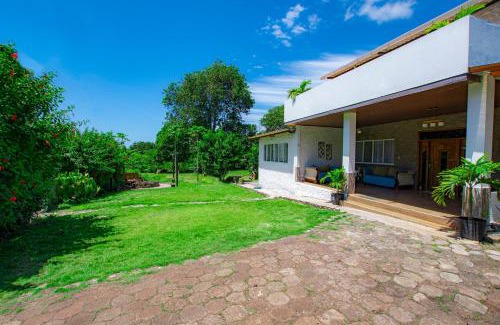 San Cristobal Bed & Breakfast | Amancay House, Jacuzzi and Pool
