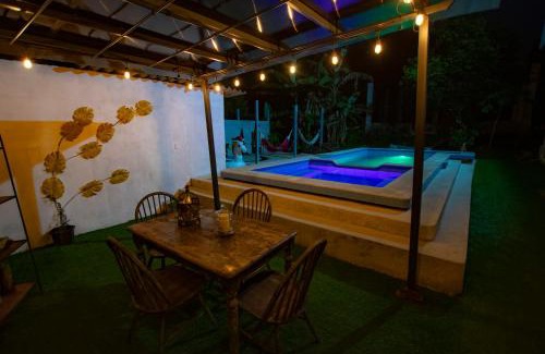 San Cristobal Bed & Breakfast | Amancay House, Jacuzzi and Pool
