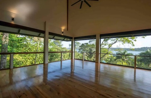 Bocas del Toro Apartment | Amanecer- Breakfast Included, Ocean & Jungle Views