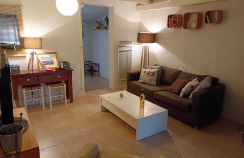 La Couronne Apartment | AMARA DOS