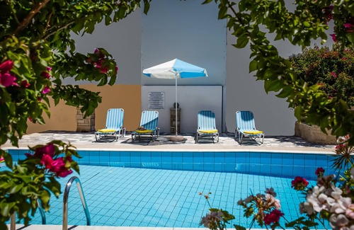 Roussospiti Villa | Amarandos Rethimno's villa : perfect accommodation for up to 20 guests!