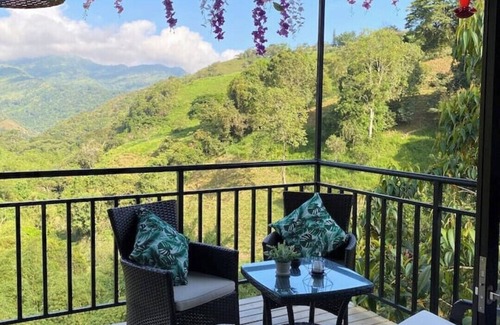 La Vega Cabin | Amari: Cabaña Tangara, en La Vega Cundinamarca