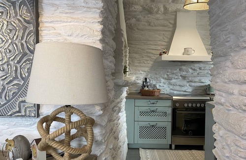 Menites House | Amarienitas Junior Suite