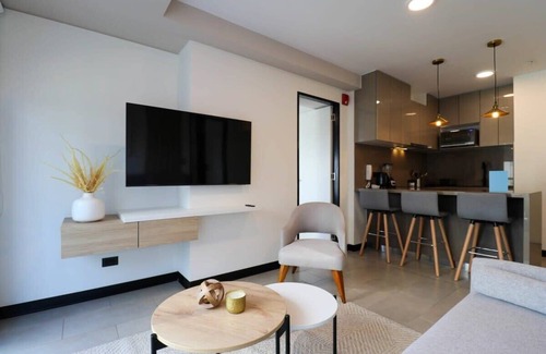 San Isidro Centro Financiero Apartment | Amazing 2BR with Balcony in San Isidro