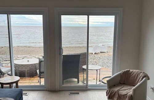 Belle River House | Amazing 3 bedroom on Lake St.Clair all amenities Lakeview Dr. Belle River