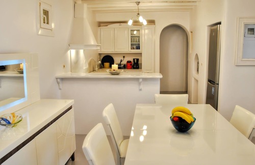 Mykonos Villa | Amazing 5-Bedroom Villa with Private Pool, Pool Bar & View to Infinite Blue