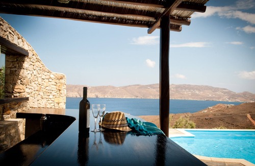 Mykonos Villa | Amazing 5-Bedroom Villa with Private Pool, Pool Bar & View to Infinite Blue